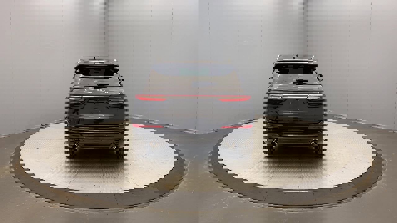 2024 Lincoln Corsair Grand Touring photo 3