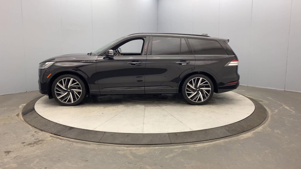 Used 2025 Lincoln Aviator Black Label SUV