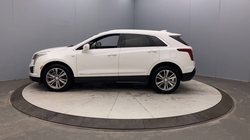 Used 2025 Cadillac XT5 AWD Premium Luxury SUV