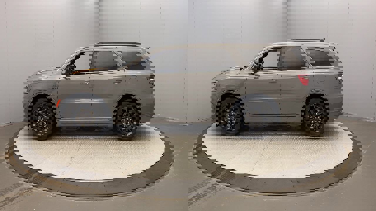 2023 Dodge Durango Hemi Orange Plus photo 2