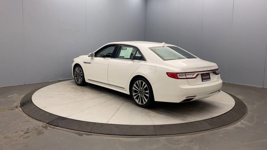 2020 Lincoln Continental Standard photo 3
