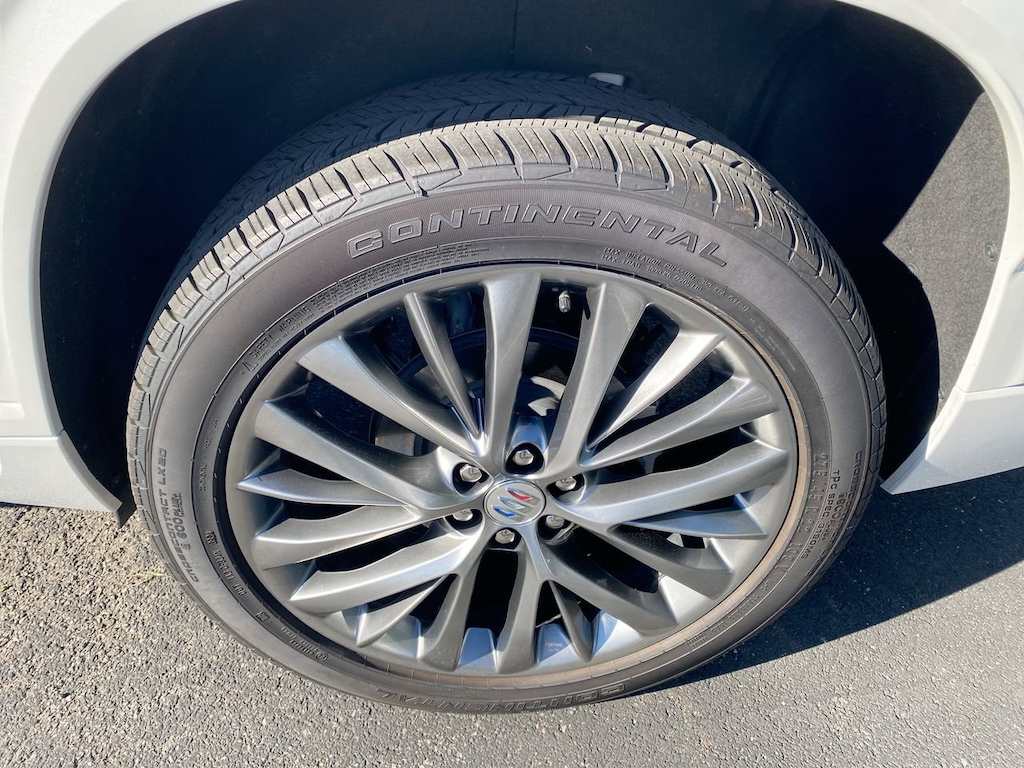 Used 2025 Buick Enclave Avenir SUV
