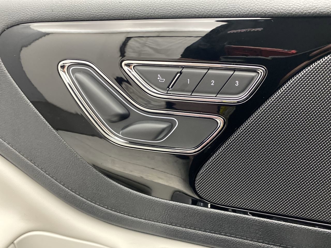 2025 Lincoln Aviator Reserve - Photo 12