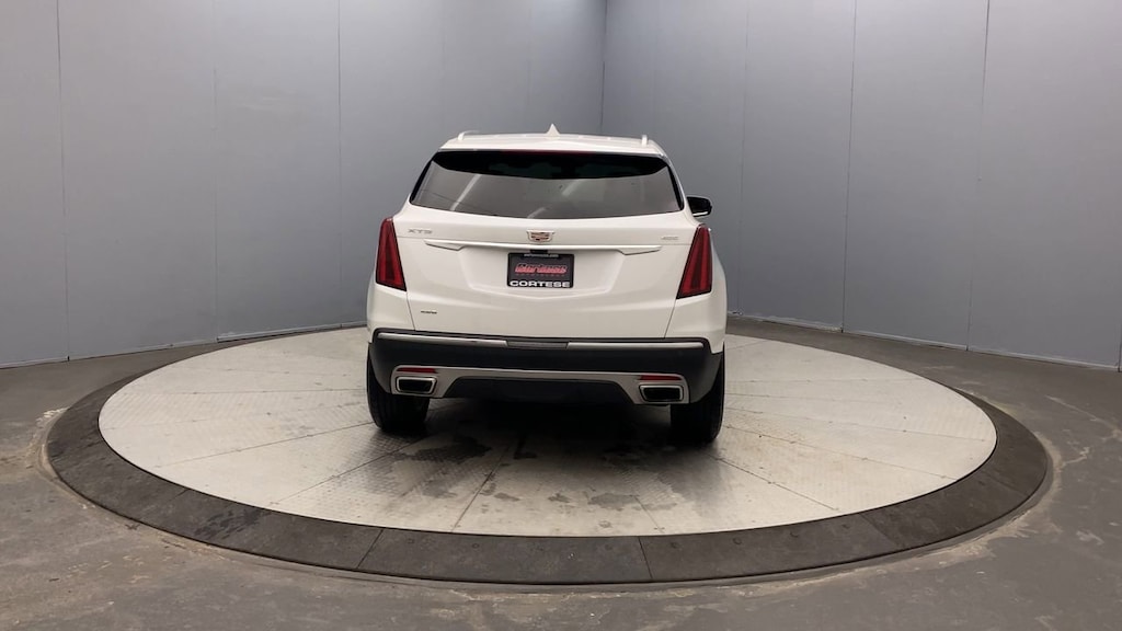 Used 2025 Cadillac XT5 AWD Premium Luxury SUV