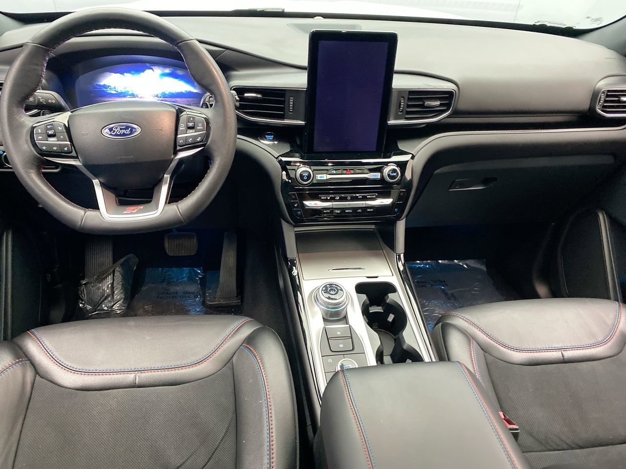 2024 Ford Explorer ST - Photo 15