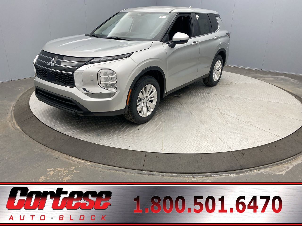 2026 Mitsubishi Outlander ES S-AWC's photo