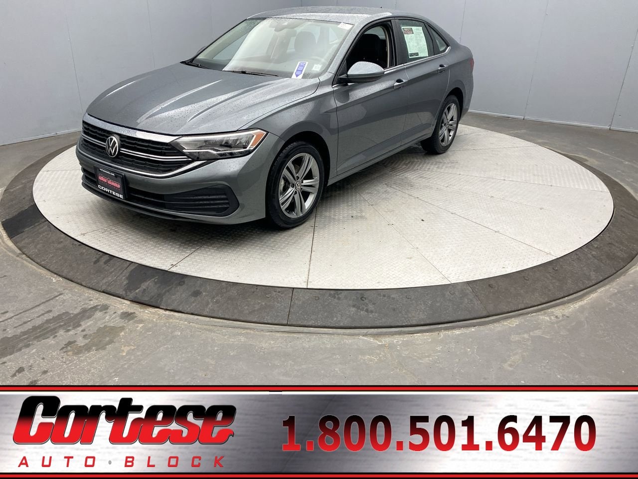 2024 Volkswagen Jetta SE's photo