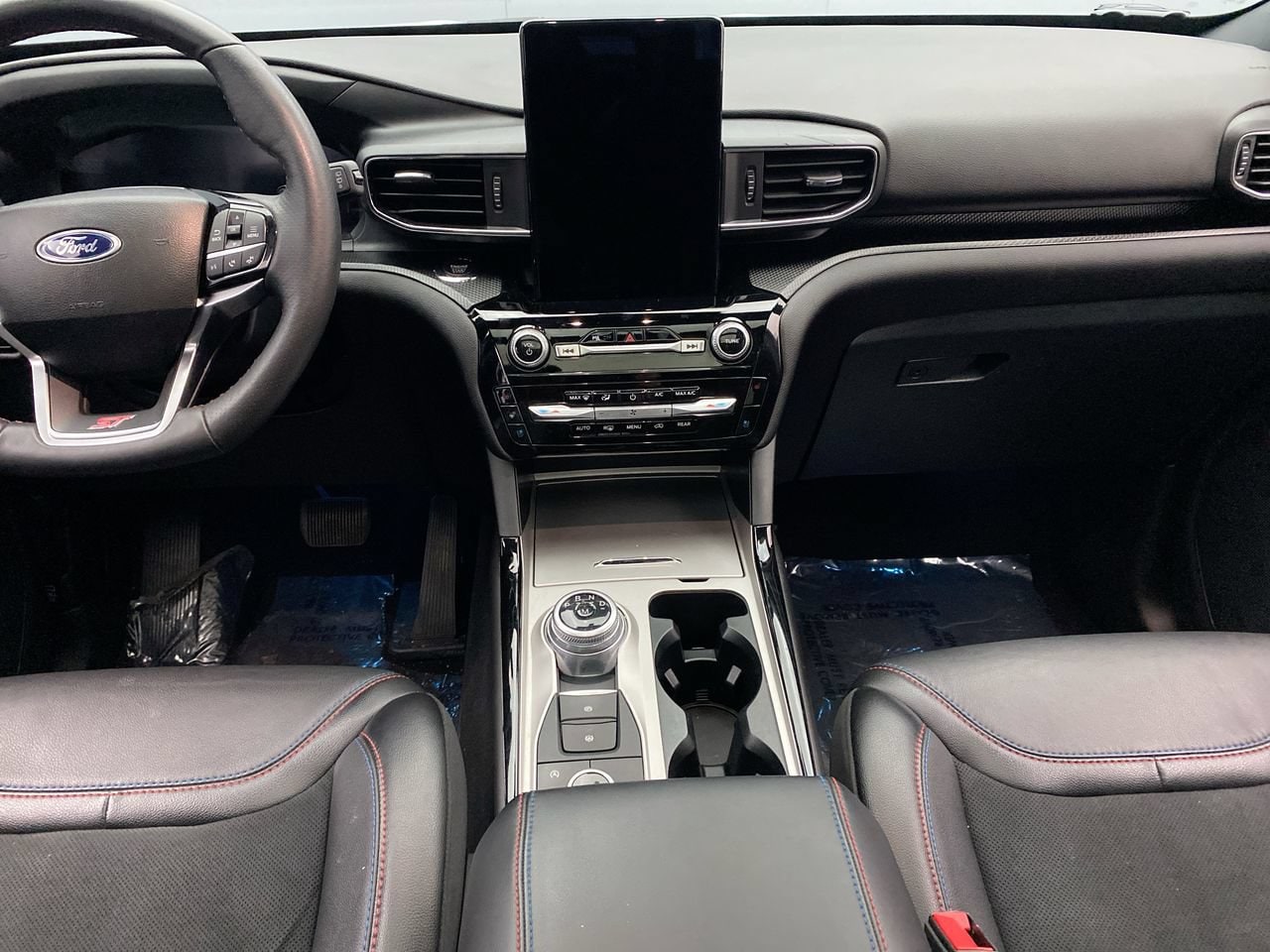 2024 Ford Explorer ST - Photo 21
