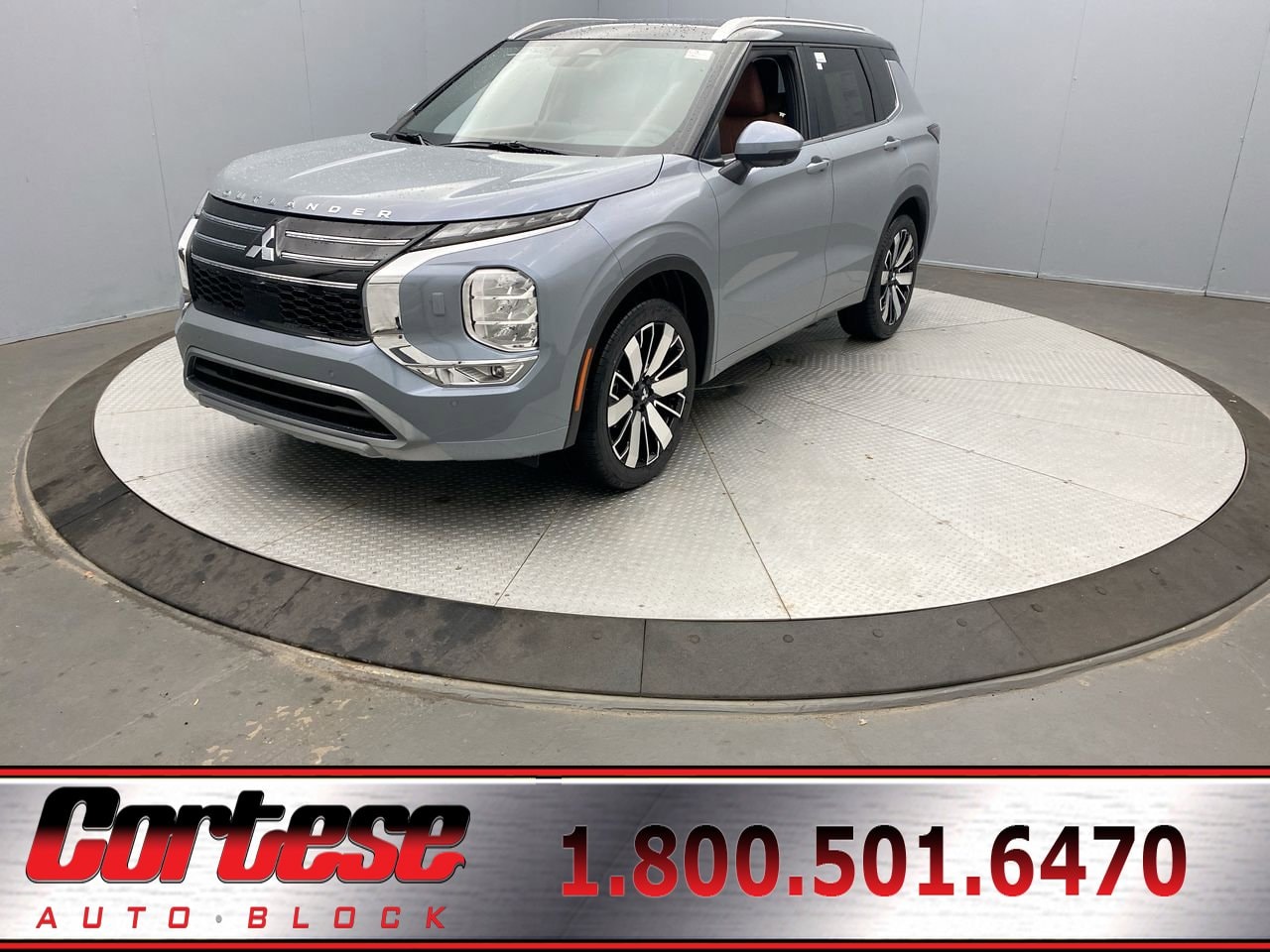 2025 Mitsubishi Outlander SEL's photo