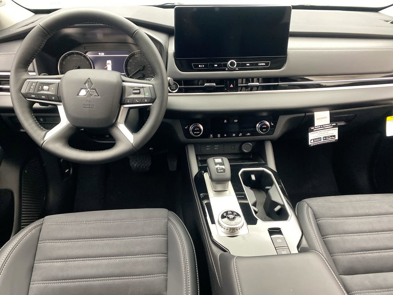 2026 Mitsubishi Outlander SE - Photo 14