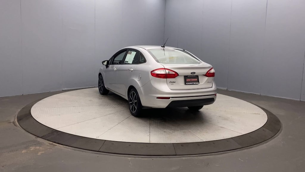 Used 2016 Ford Fiesta SE Sedan