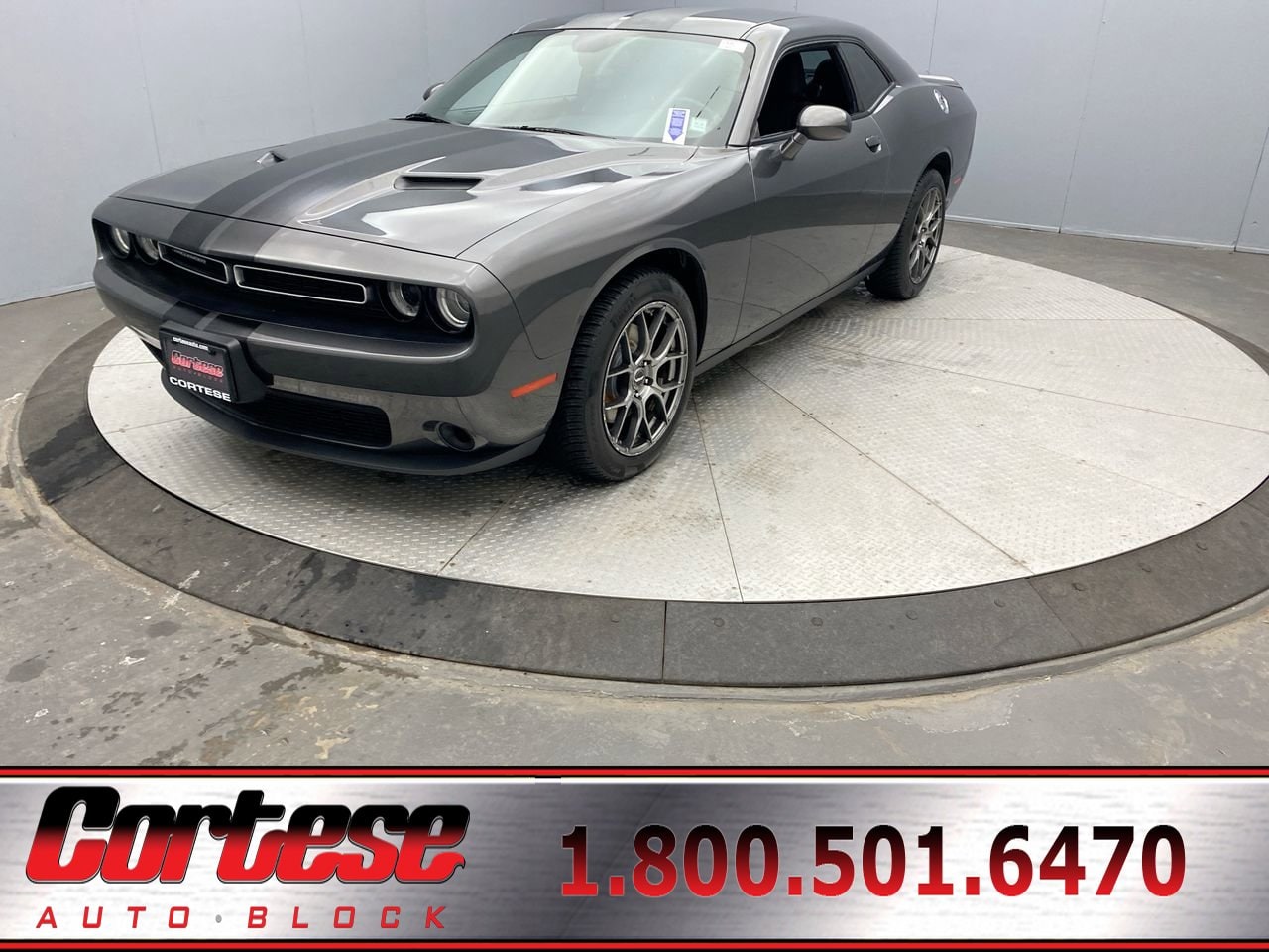 2019 Dodge Challenger SXT's photo