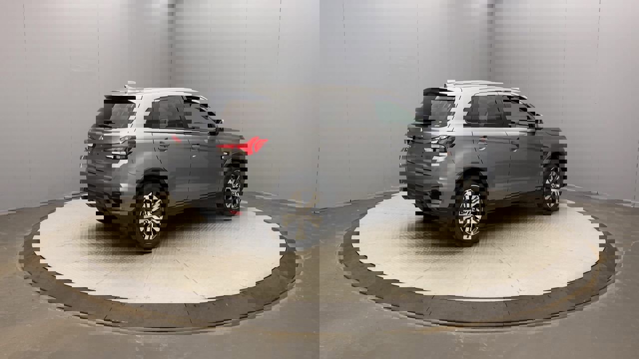 2025 Mitsubishi Outlander Sport ES SE LE photo 4