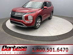 2025 Mitsubishi Outlander SE SUV