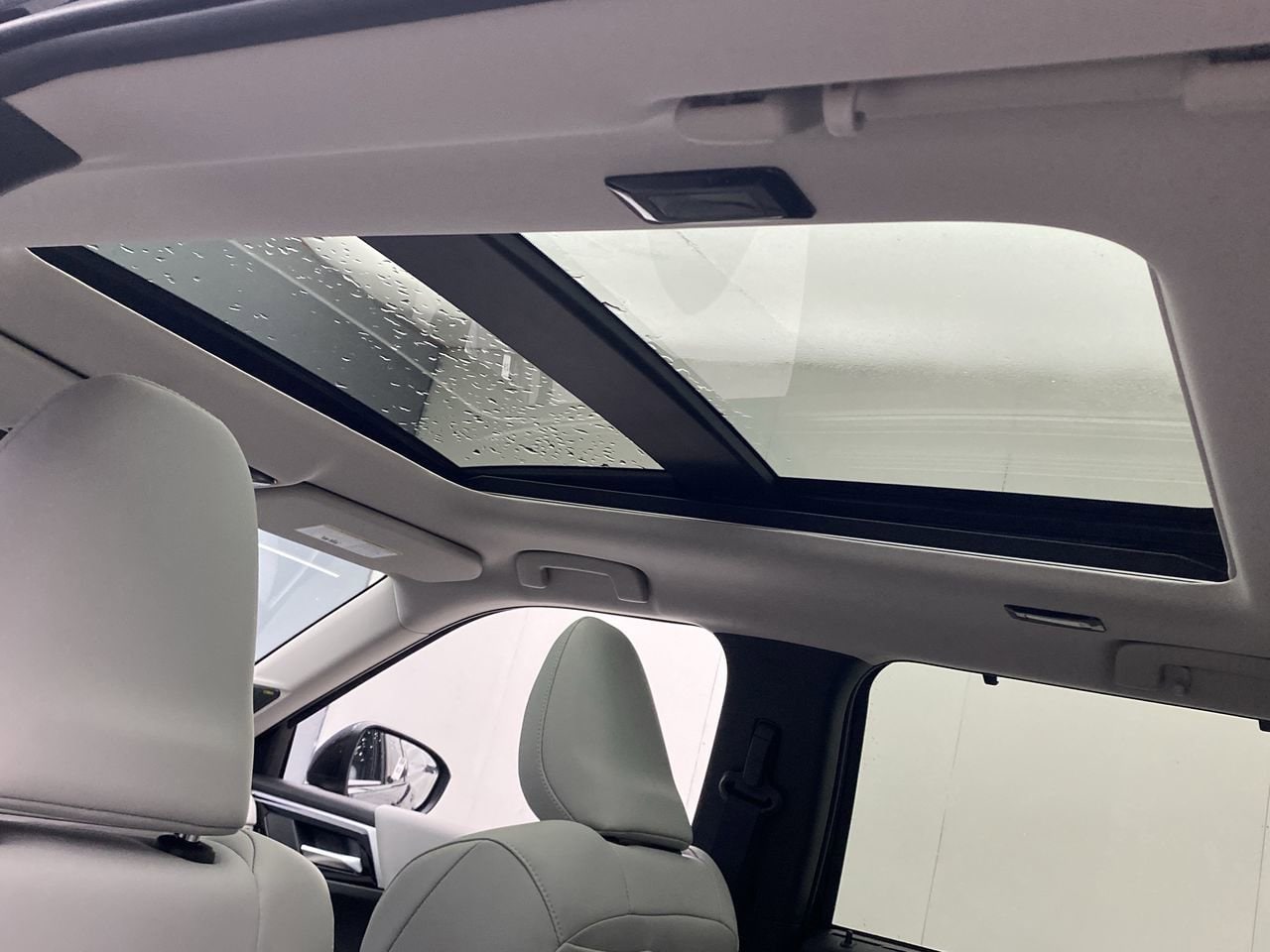 2025 Mitsubishi Outlander SEL Platinum Edition - Photo 21
