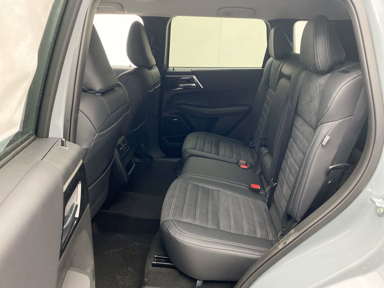 2026 Mitsubishi Outlander SE - Photo 22
