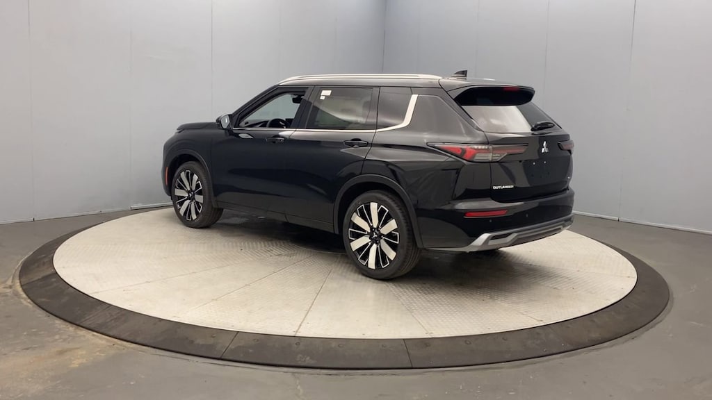 New 2026 Mitsubishi Outlander SUV