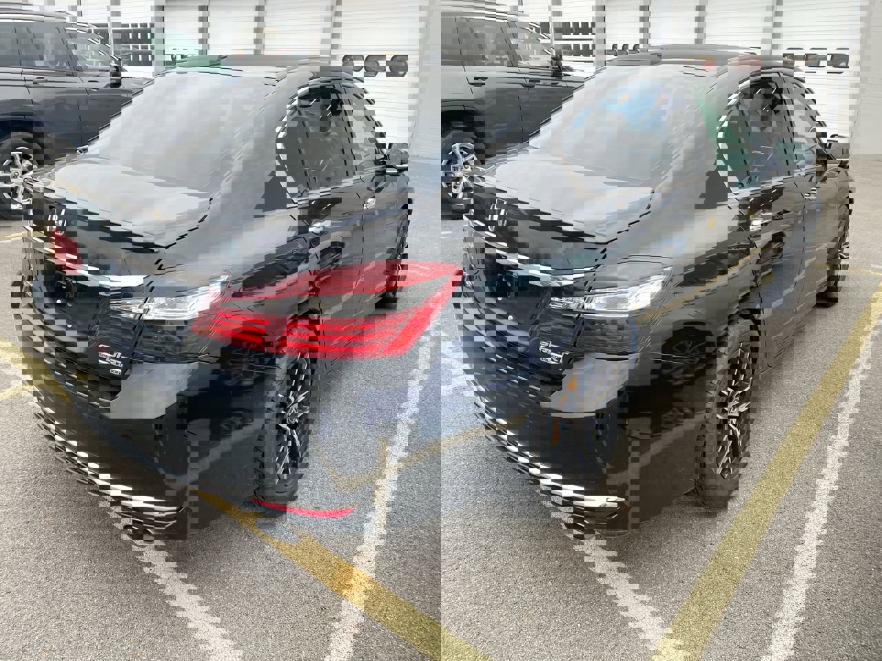 2017 Honda Accord EX-L photo 3