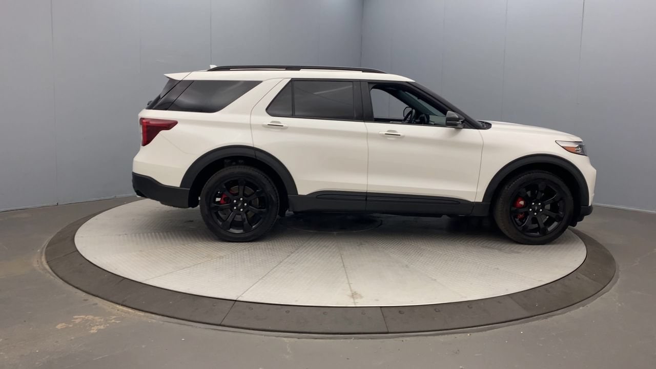 2024 Ford Explorer ST - Photo 6