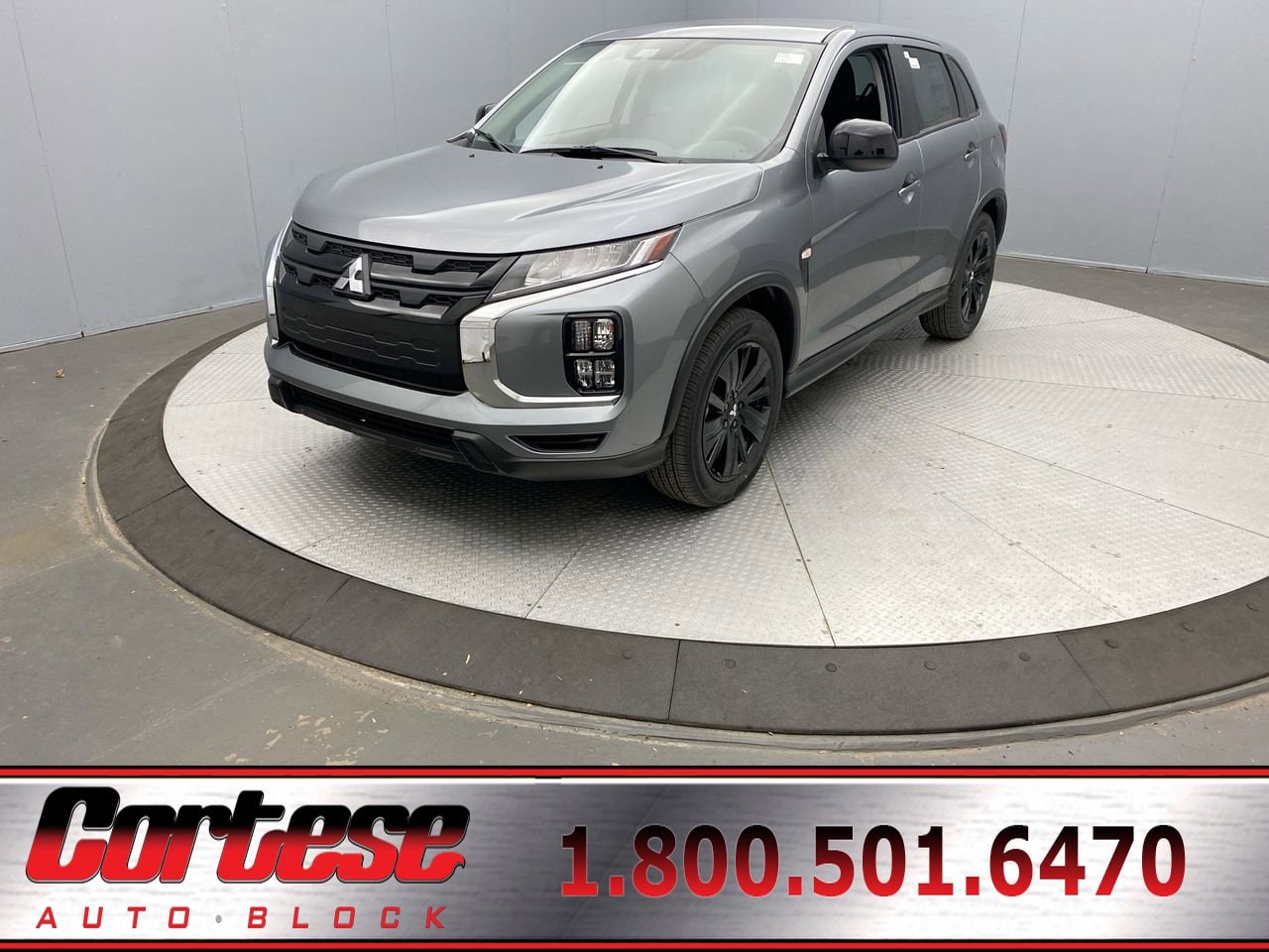 2025 Mitsubishi Outlander Sport LE's photo