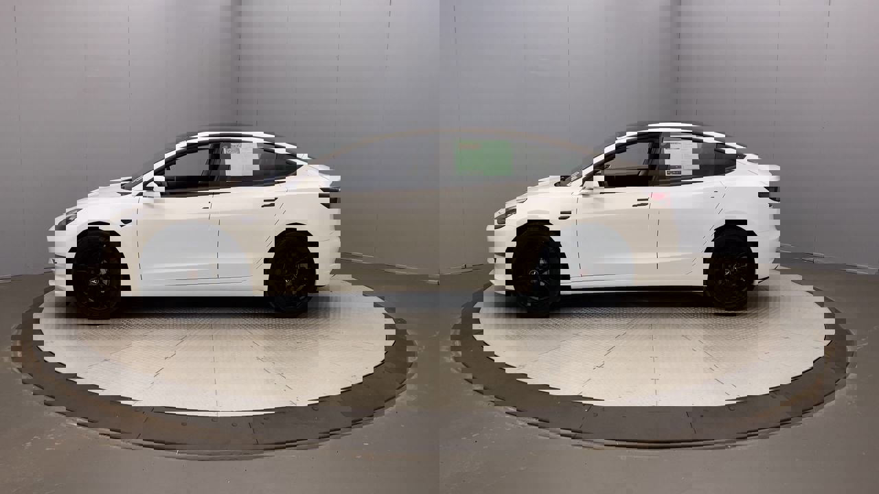 2019 Tesla Model 3 Long Range photo 2