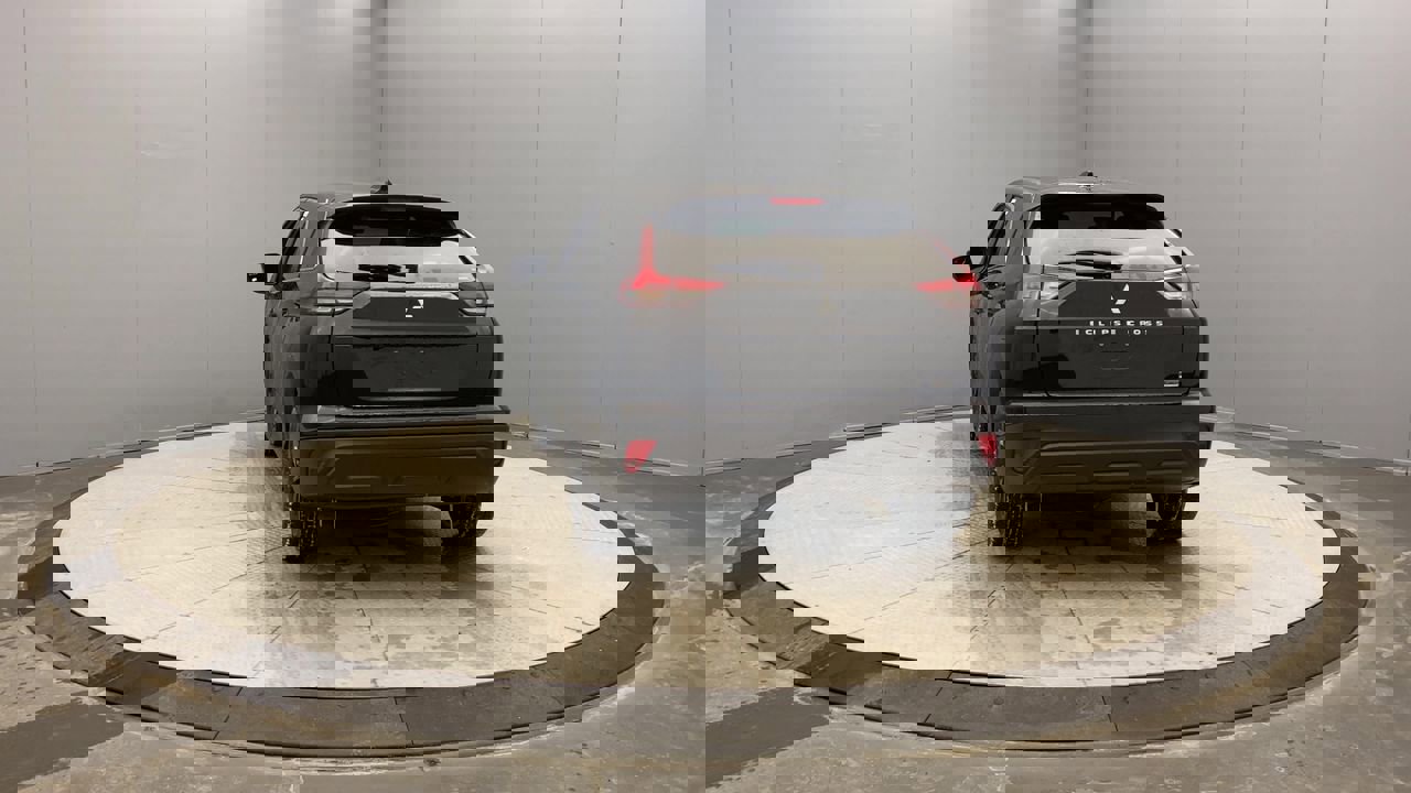 2025 Mitsubishi Eclipse Cross photo 4