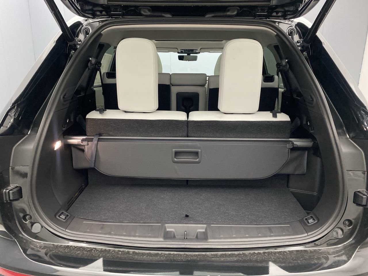 2025 Mitsubishi Outlander SEL Platinum Edition - Photo 25