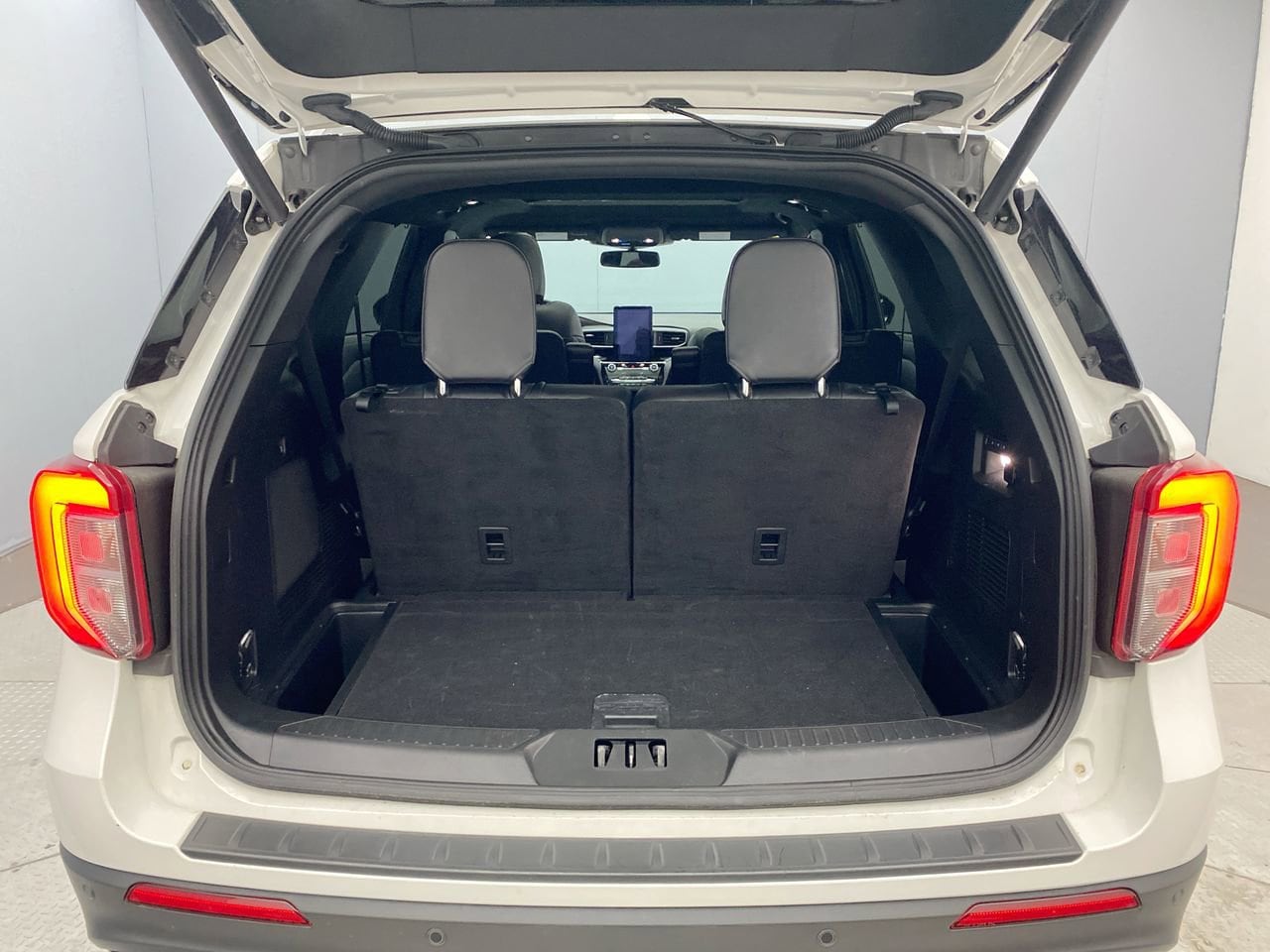 2024 Ford Explorer ST - Photo 27