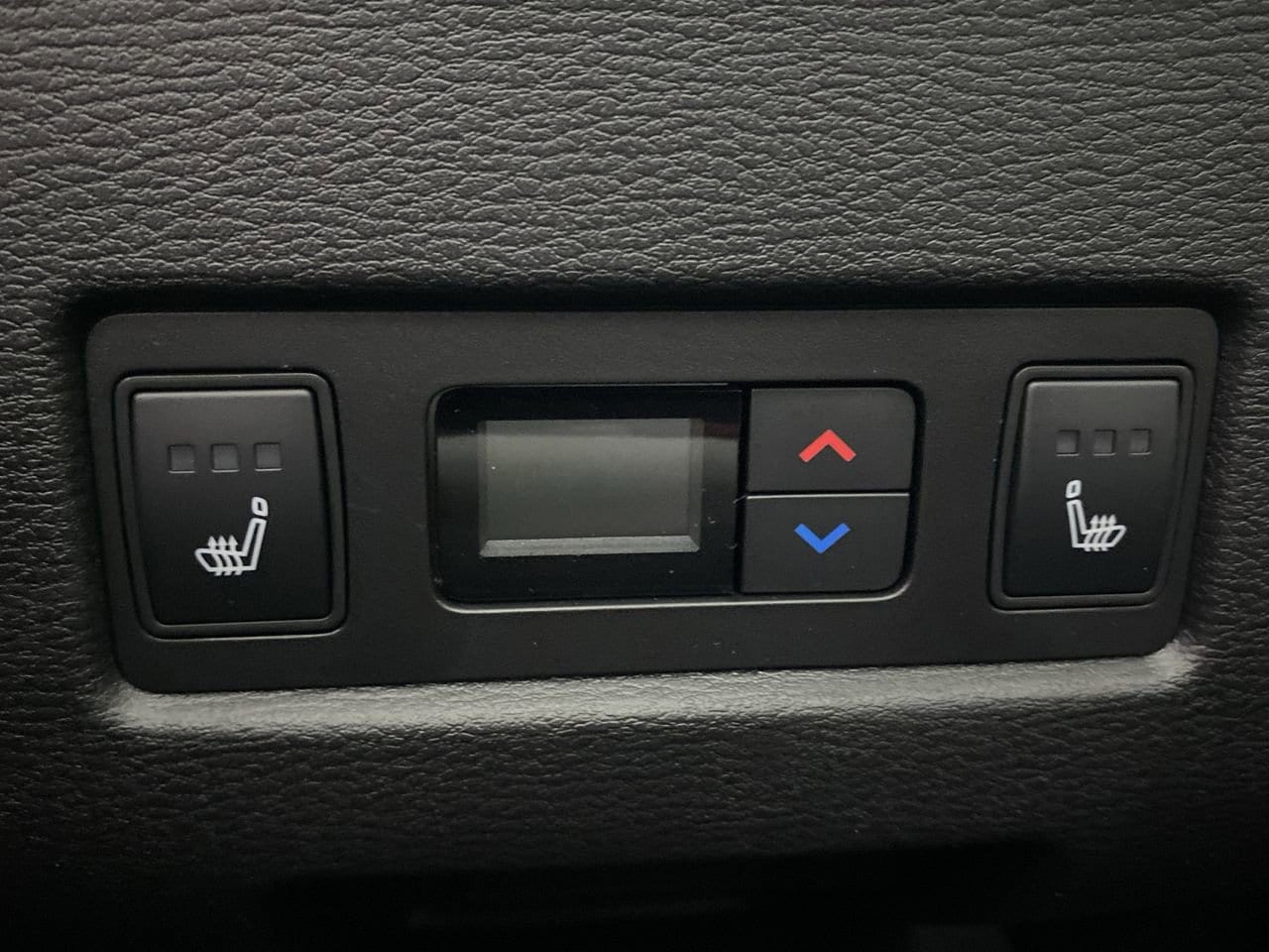 2025 Mitsubishi Outlander SEL Platinum Edition - Photo 26