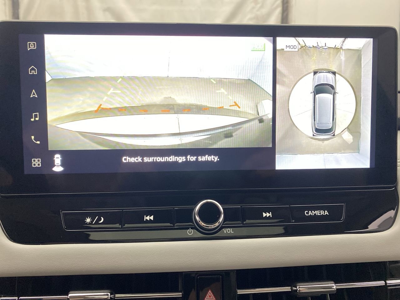 2025 Mitsubishi Outlander SEL Platinum Edition - Photo 16