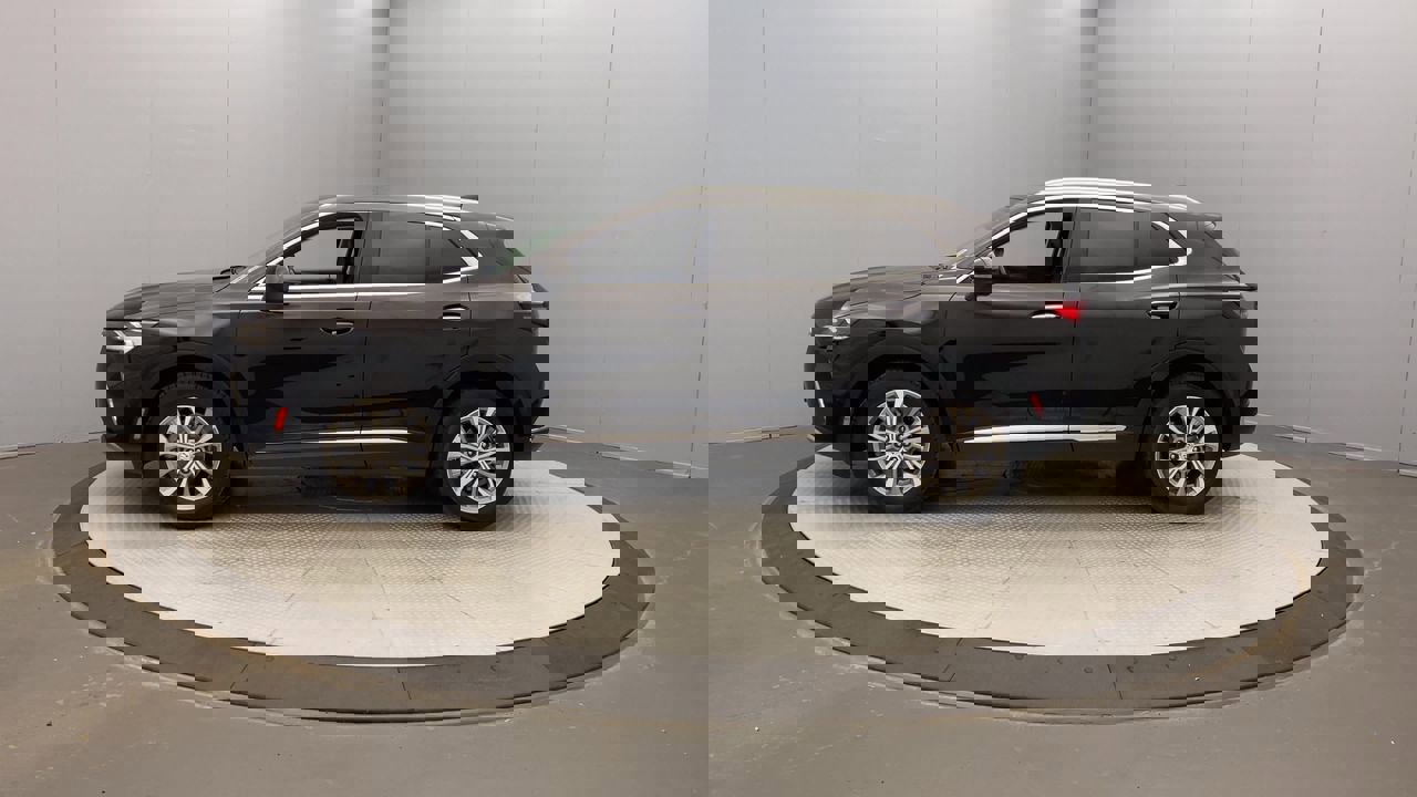 2023 Buick Envision Preferred photo 2