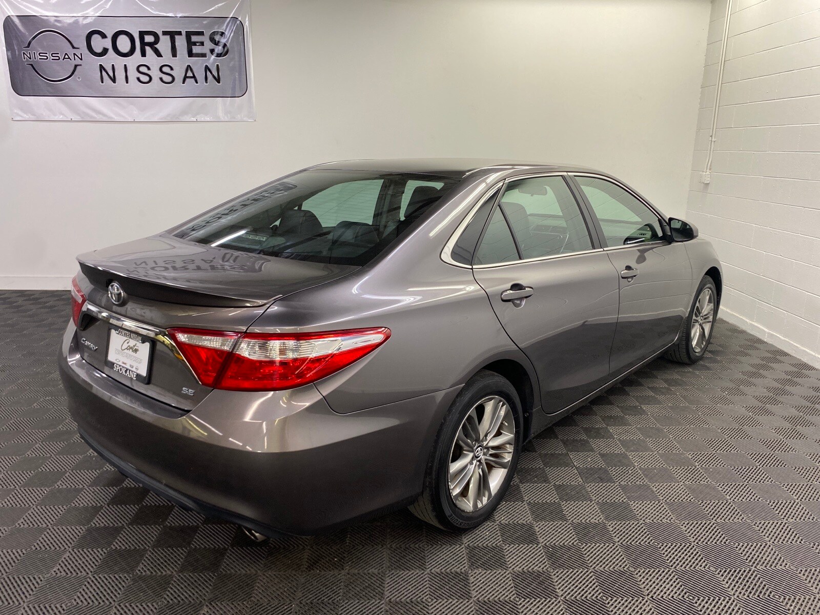 Used 2015 Toyota Camry SE with VIN 4T1BF1FK5FU906244 for sale in Spokane, WA