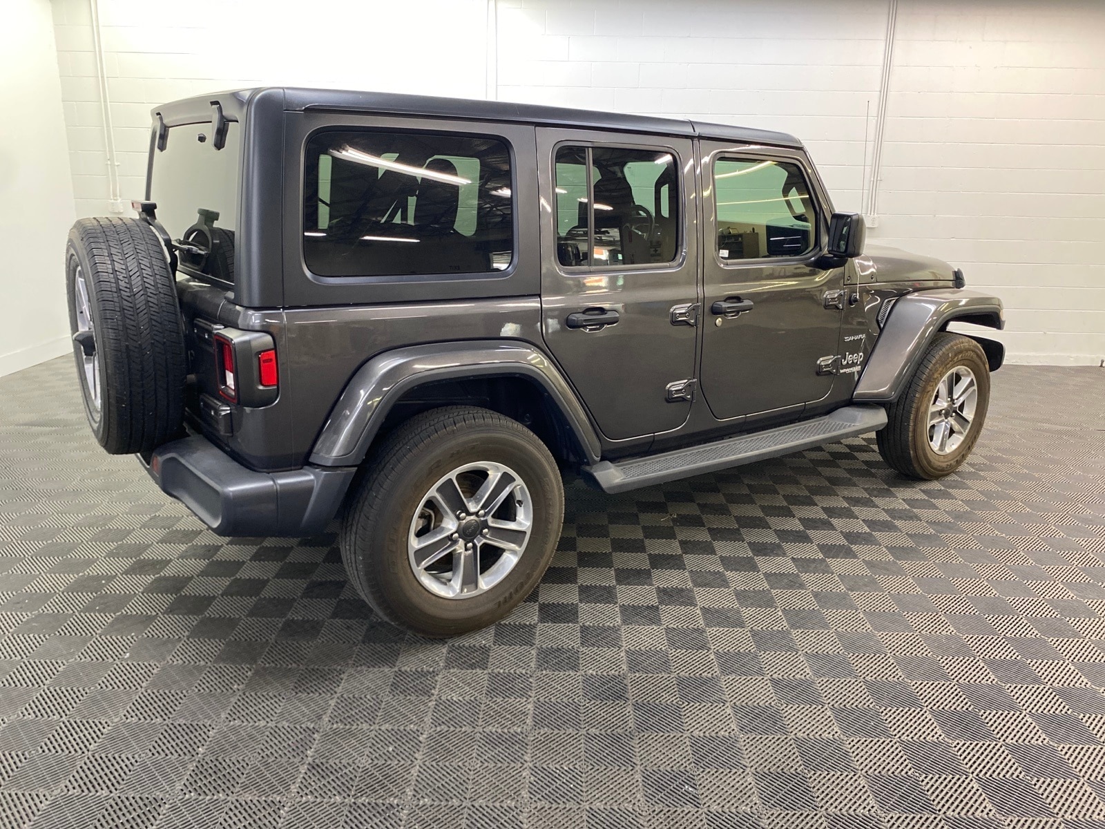 Used 2020 Jeep Wrangler Unlimited Sahara with VIN 1C4HJXEG5LW212151 for sale in Spokane, WA