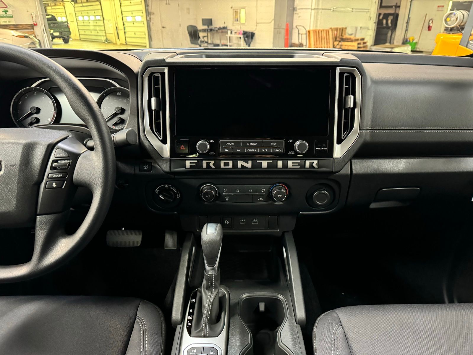 2026 Nissan Frontier SV - Photo 15