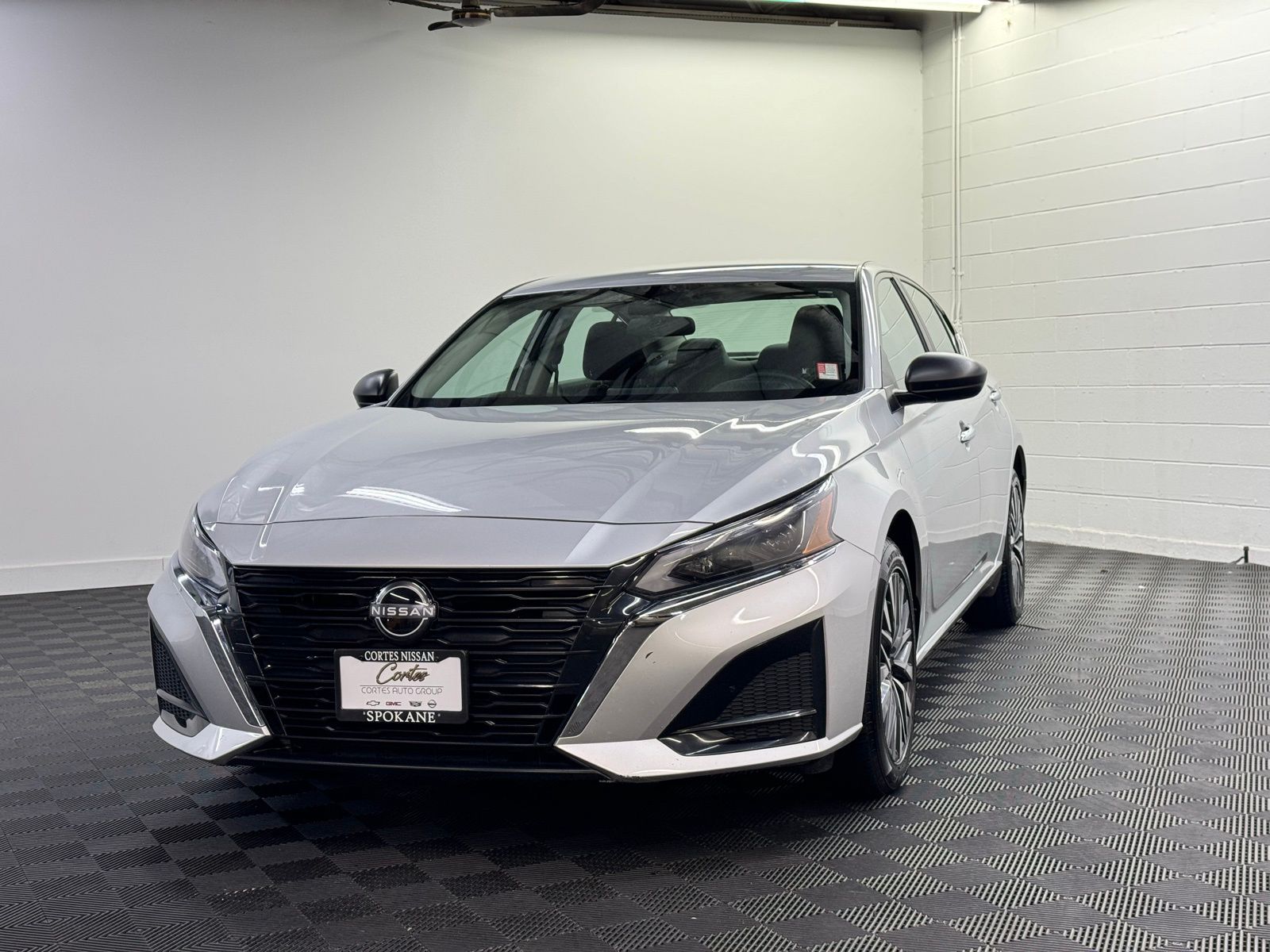 2024 Nissan Altima SV's photo