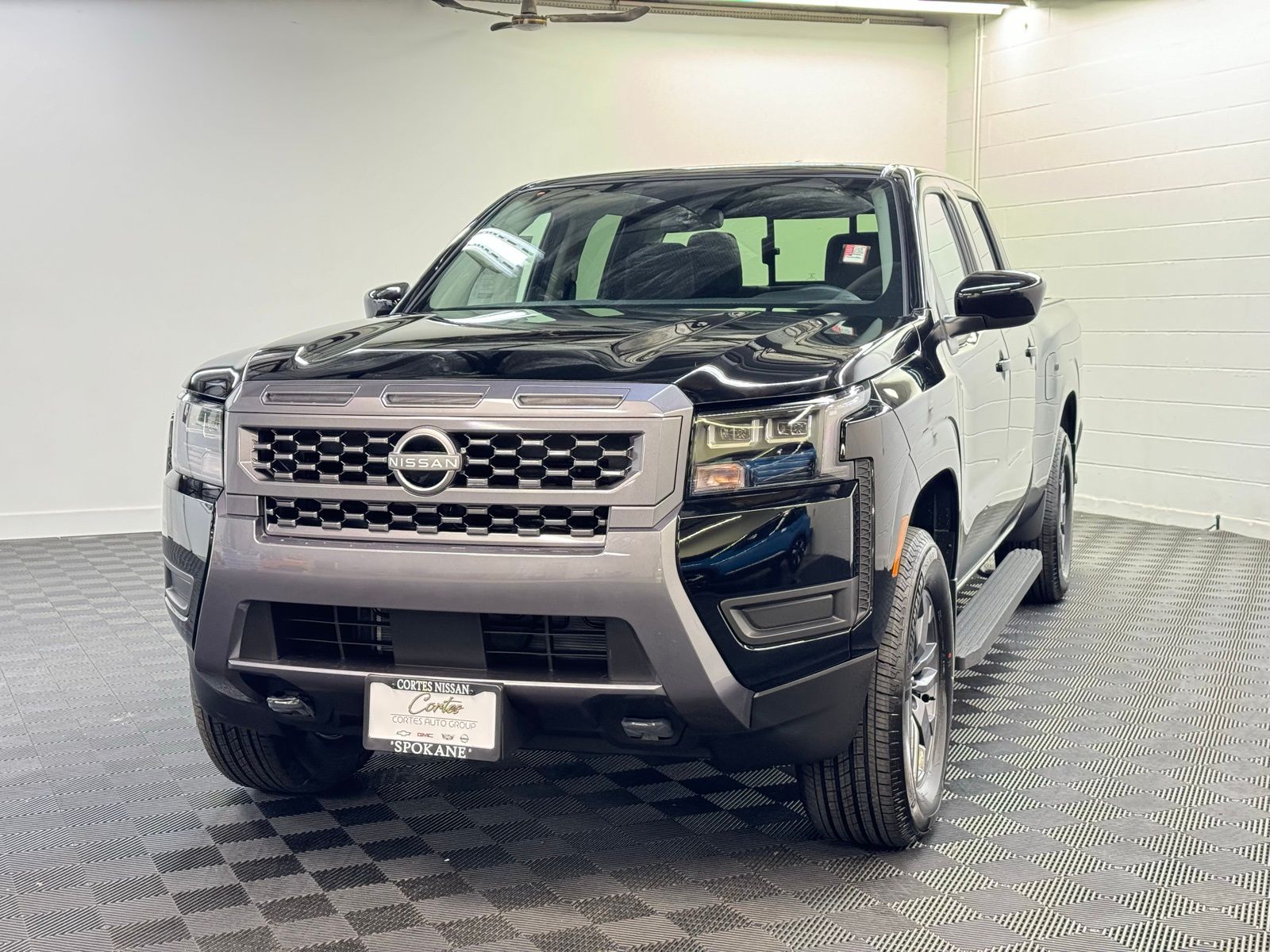 2026 Nissan Frontier SV's photo