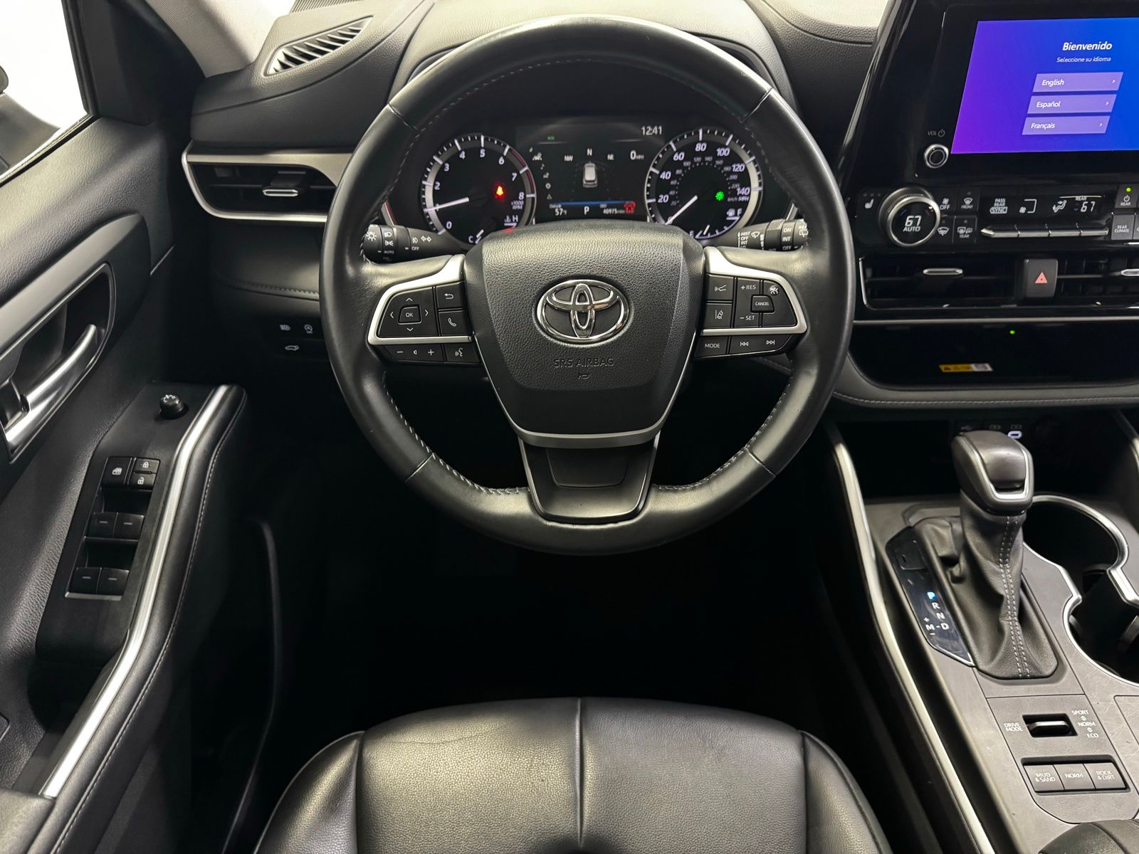 2024 Toyota Highlander XLE - Photo 17