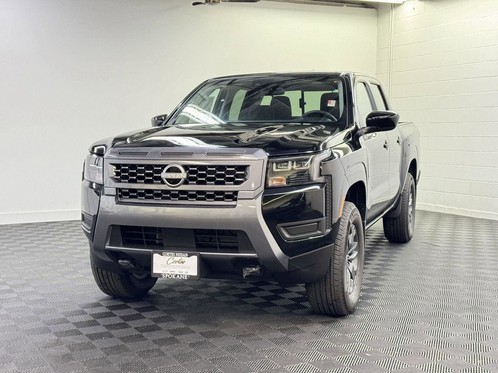 2026 Nissan Frontier SV's photo