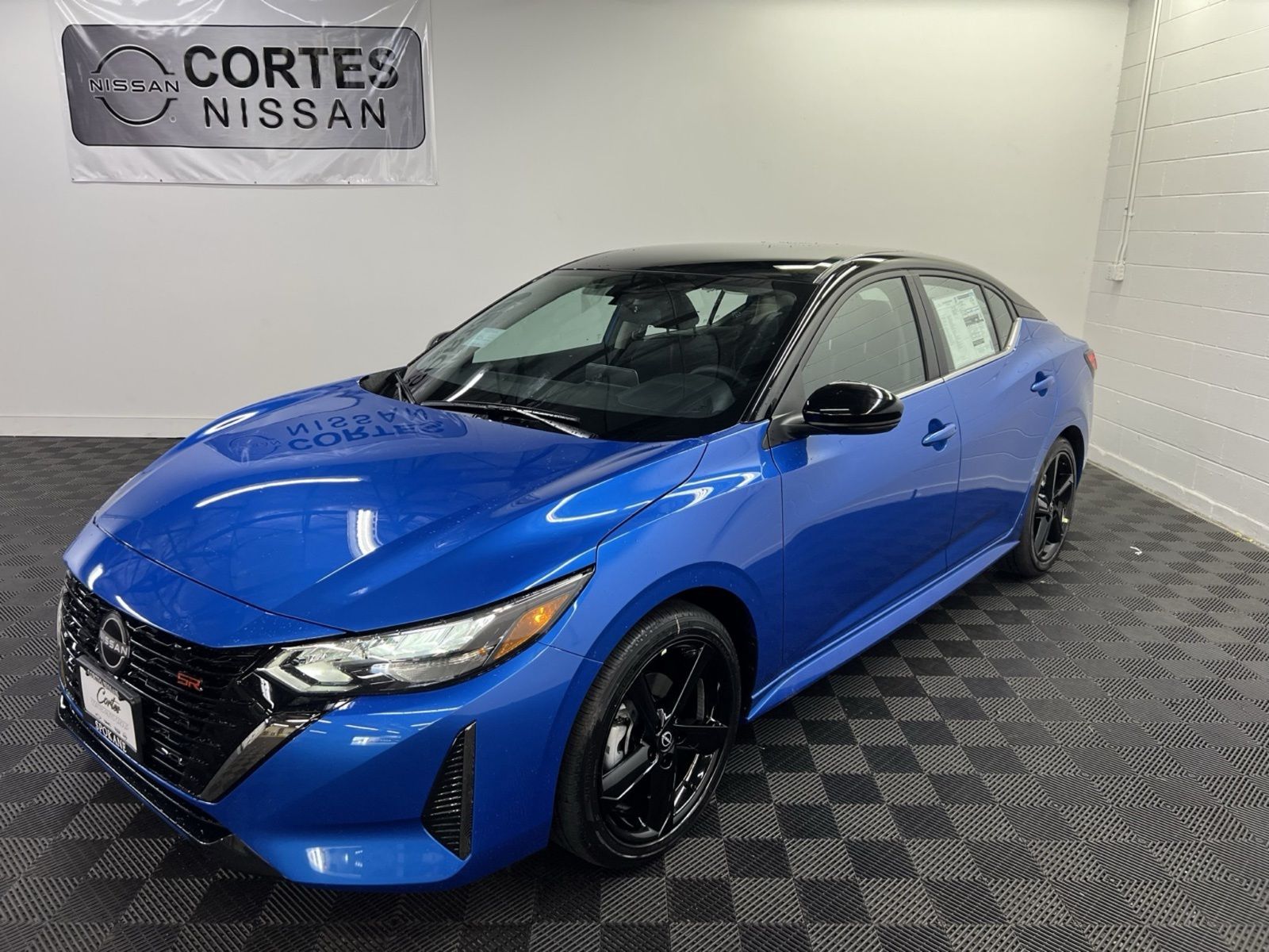 2025 Nissan Sentra SR's photo