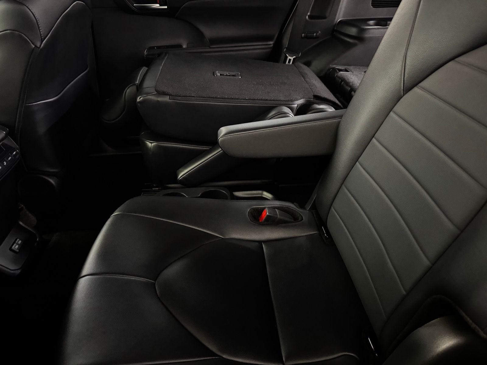 2024 Toyota Highlander XLE - Photo 33
