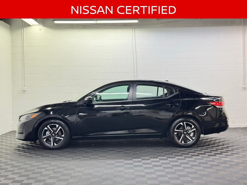 2024 Nissan Sentra SV photo 3