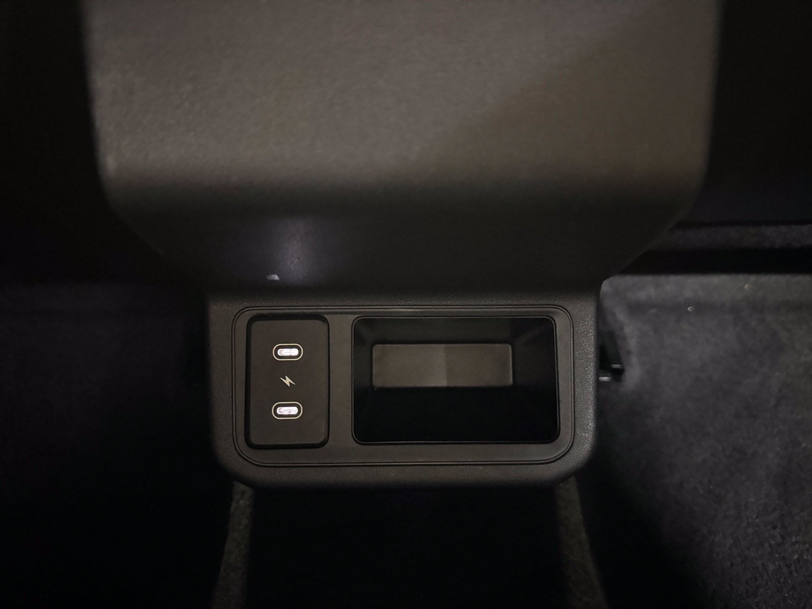 2025 Kia K4 LXS - Photo 31