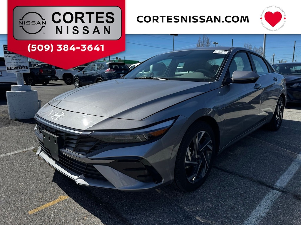 2025 Hyundai Elantra SEL Convenience photo 2