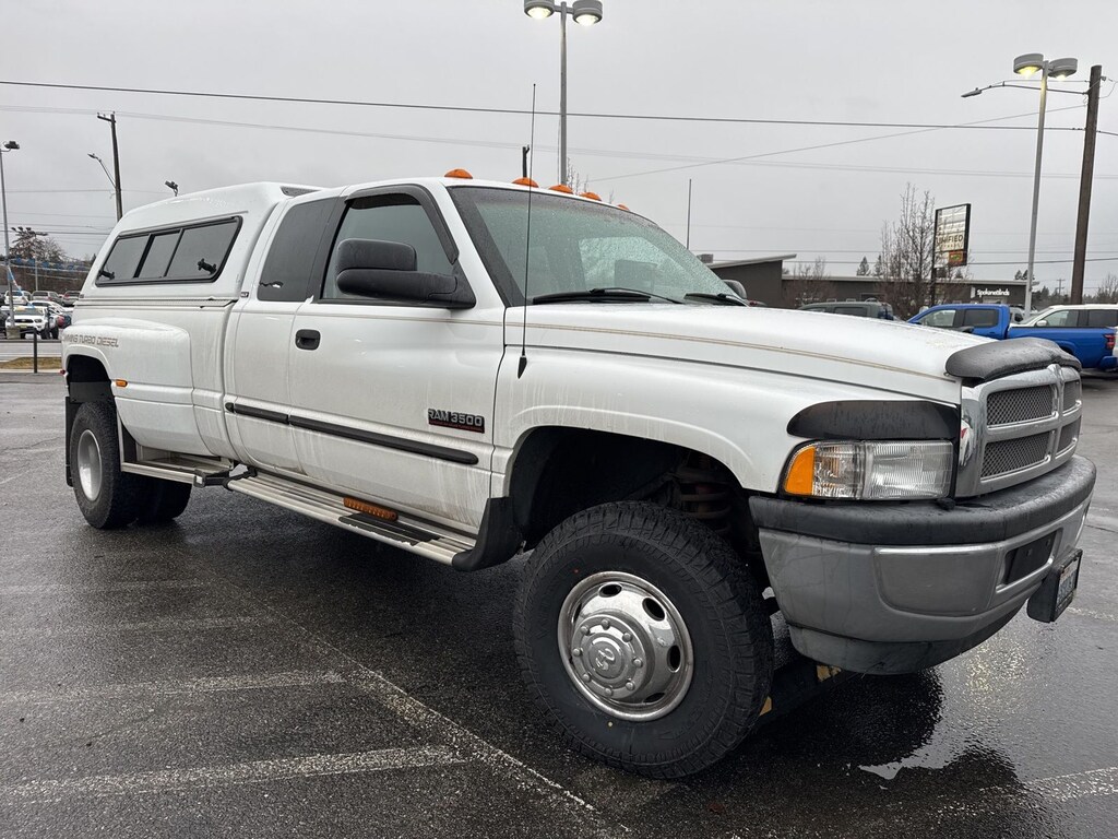 2001 Dodge Ram 3500 SLT photo 3