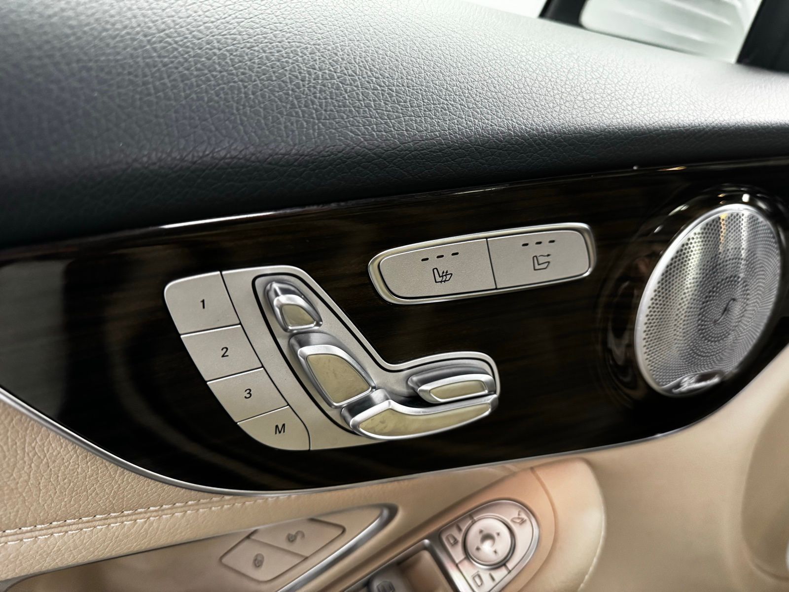 2023 Mercedes-Benz C-Class Cabriolet C 300 - Photo 23