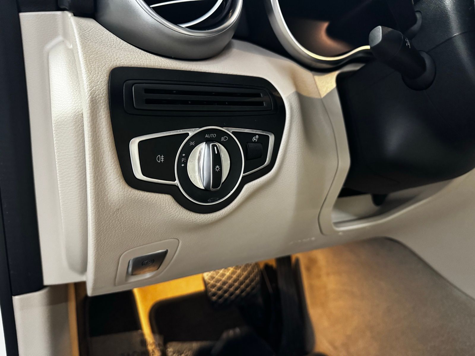 2023 Mercedes-Benz C-Class Cabriolet C 300 - Photo 22