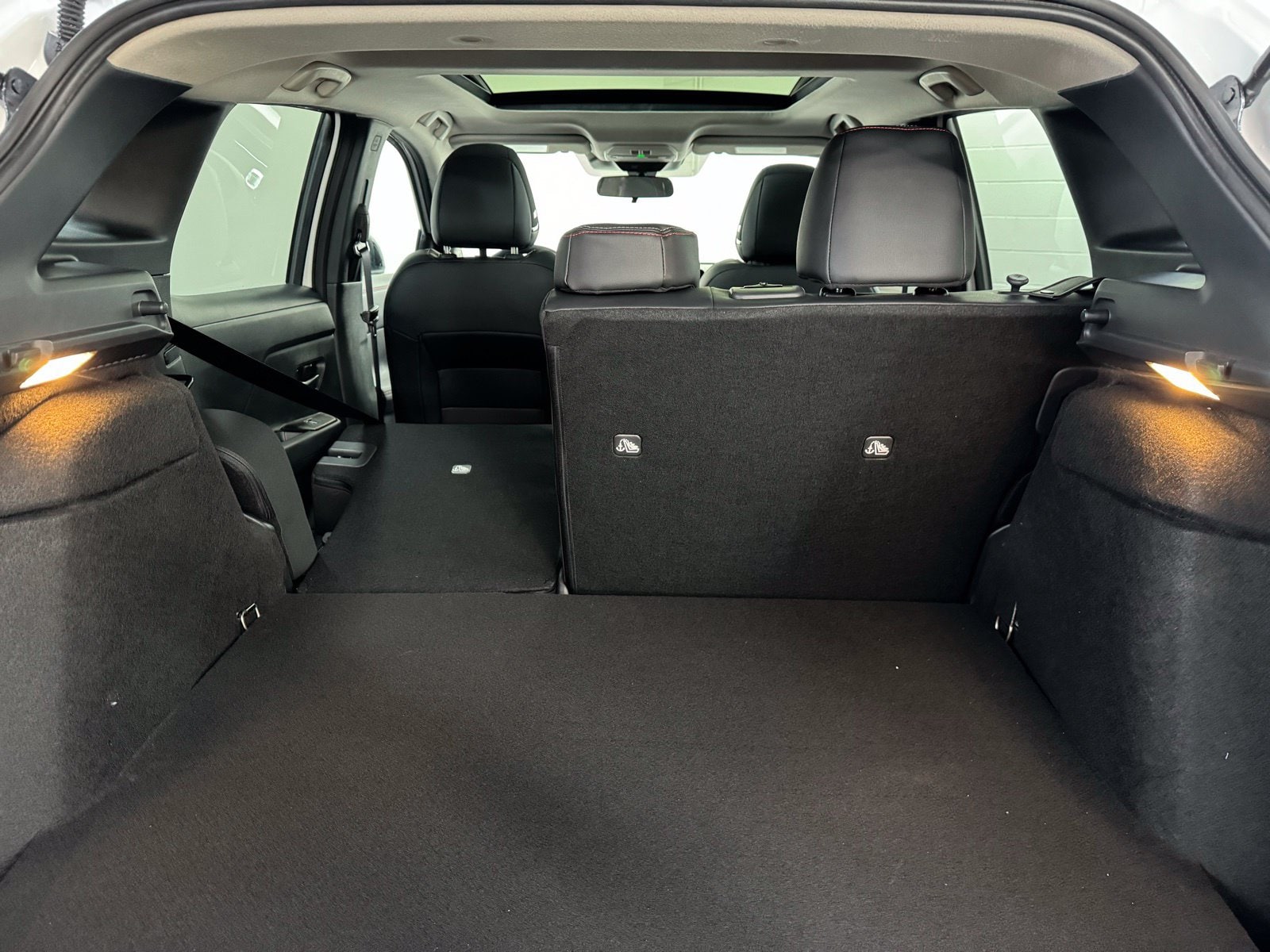 2026 Nissan KICKS SR AWD - Photo 31