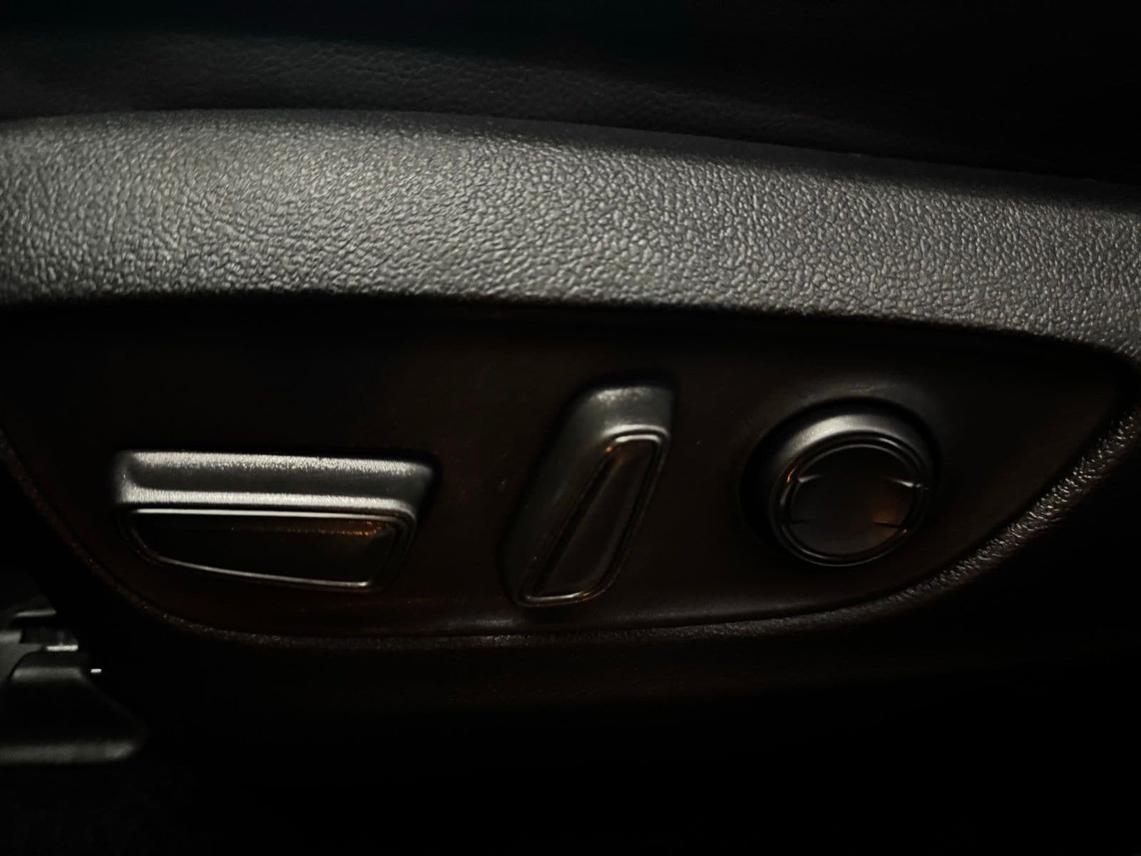 2024 Toyota Highlander XLE - Photo 27
