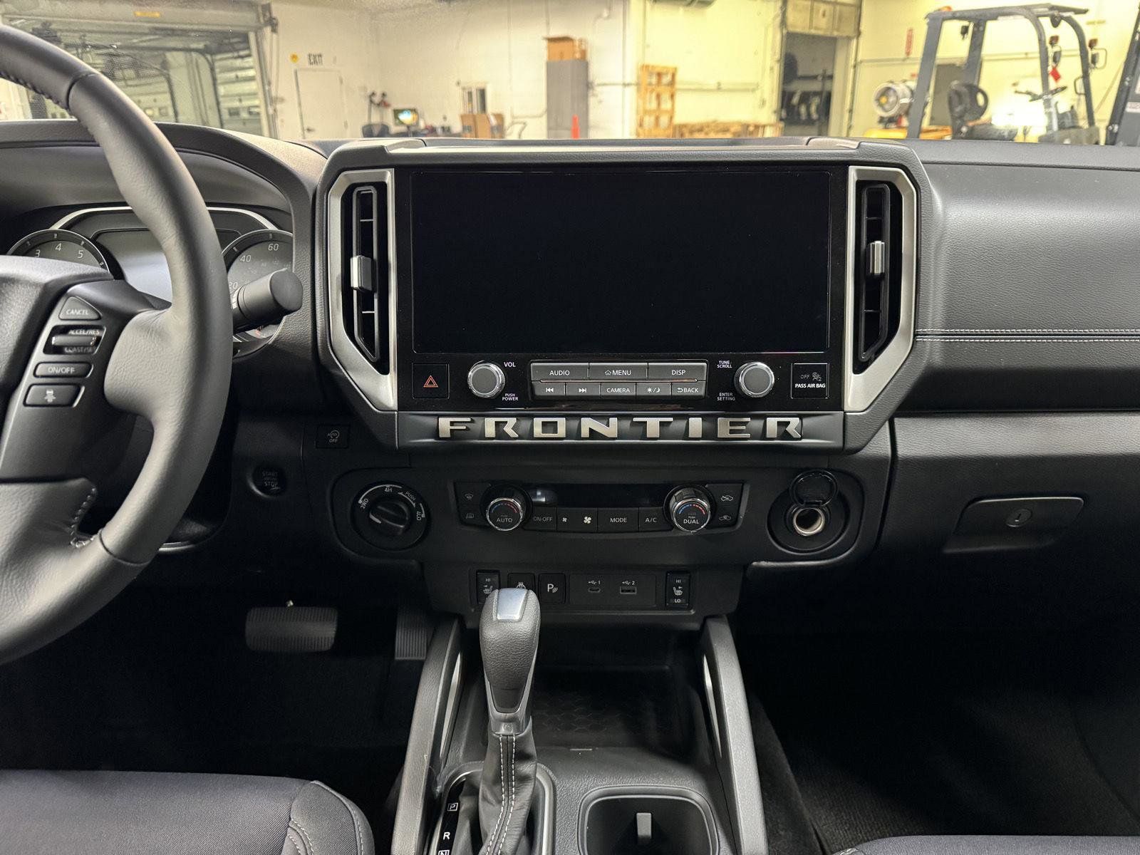 2026 Nissan Frontier SV - Photo 13