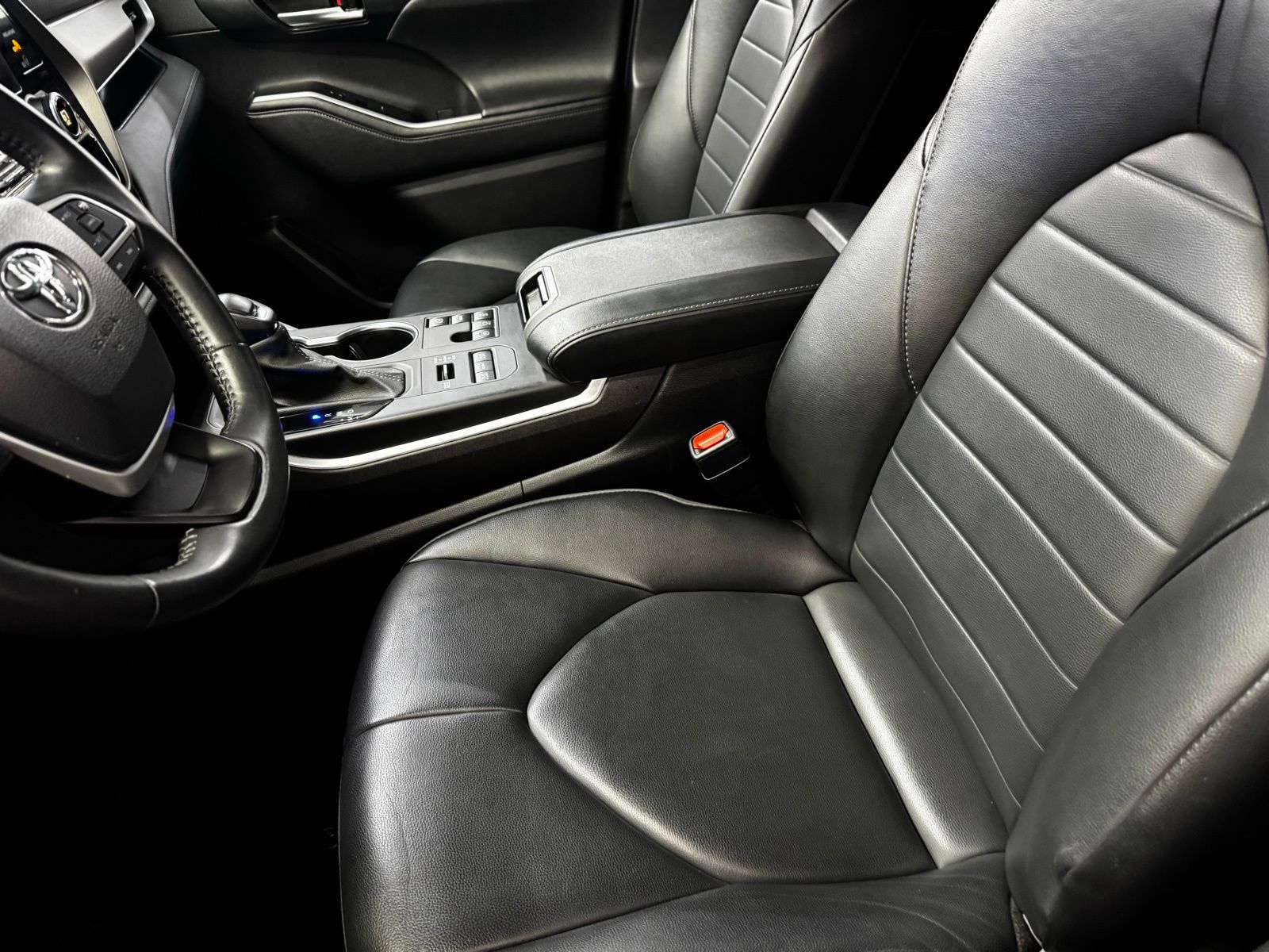 2024 Toyota Highlander XLE - Photo 11